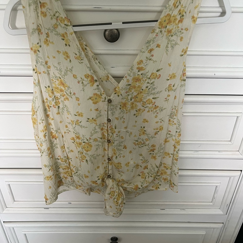 O'Neill Cream Sleeveless Tie Front Blouse